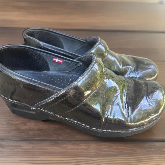 Sanita Shoes - Sanita The Original Danish Clogs Work Nurse Women's Black Patent Size 40